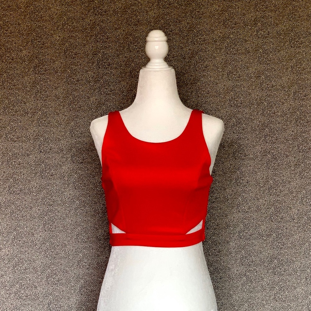 🍊🌺Bright Orange Crop Top🌺🍊